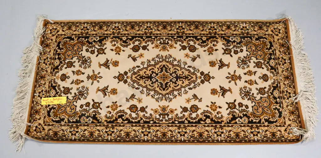 small Belgian wool floor rug L-1400 W-690 Image 1++