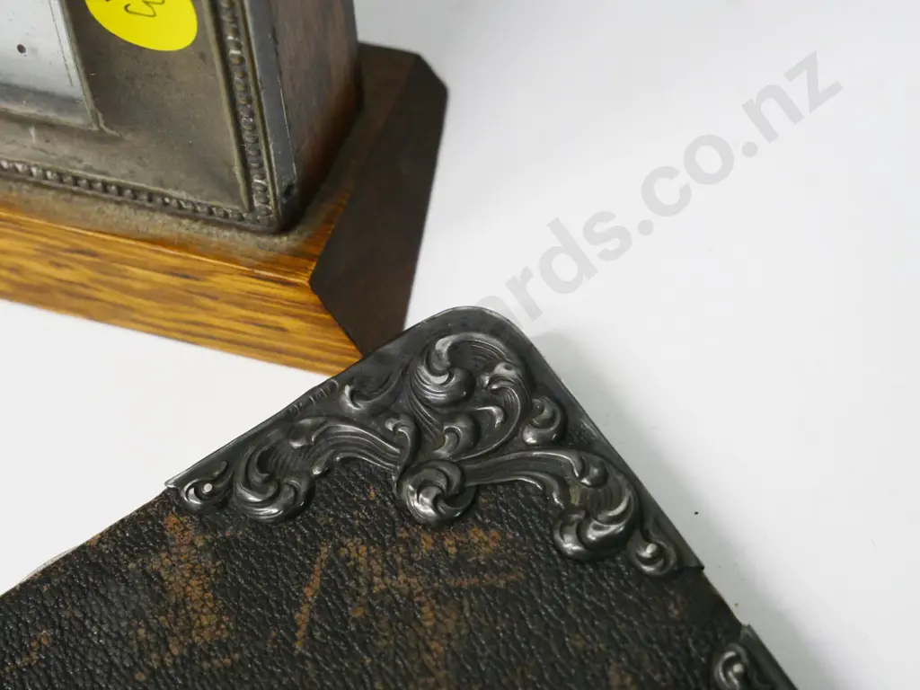 vintage wood-cased desk calendar with plated surround & a sterling silver mounted leather wallet / card case H130 W1 Image 1++