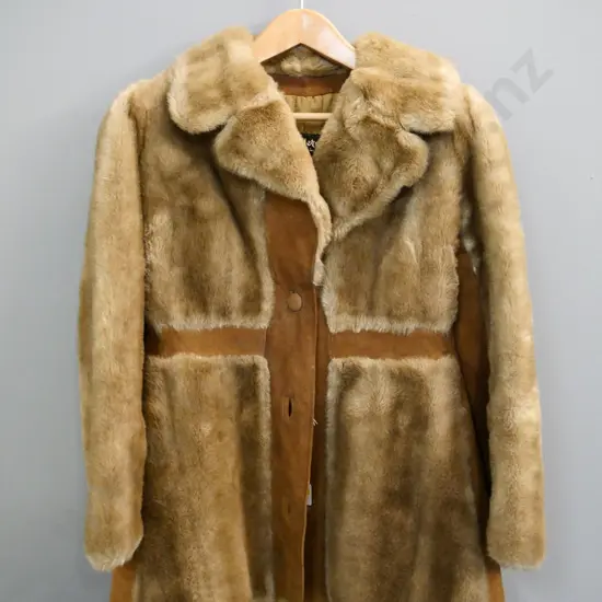 brown suede and faux fur 3/4-length jacket - Cordera New Zealand label