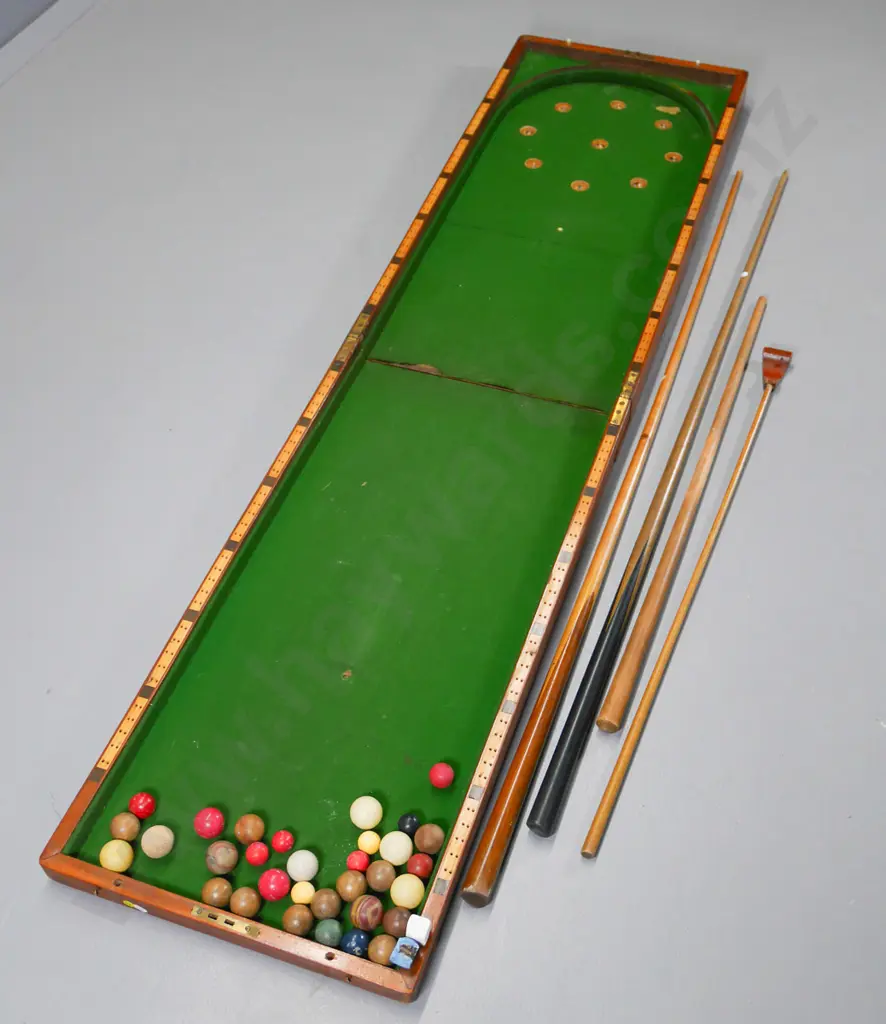 vintage folding bagatelle game with cues and balls, inlay score markers, brass catches - wear & tear L-1030 open W-450 Image 1++
