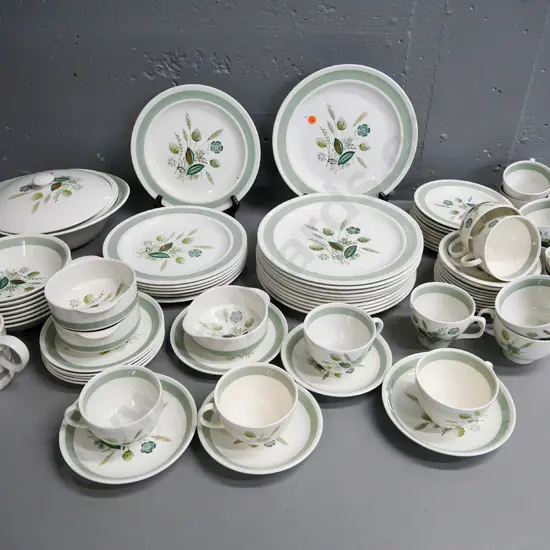 large assortment of Wood & Sons Cloverley pattern dinnerware including lidded vegetable & spare lid, cups & saucers etc.