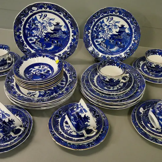 Burleigh willow pattern blue & white 6-place dinner set, one dinner plate has small chip