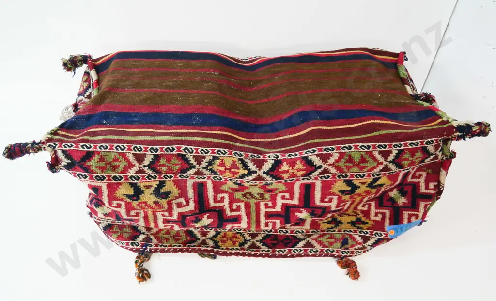 Persian wool ottoman or chest cover - Approx. H-400, top dimensions L-1000 W-450 Image 1++