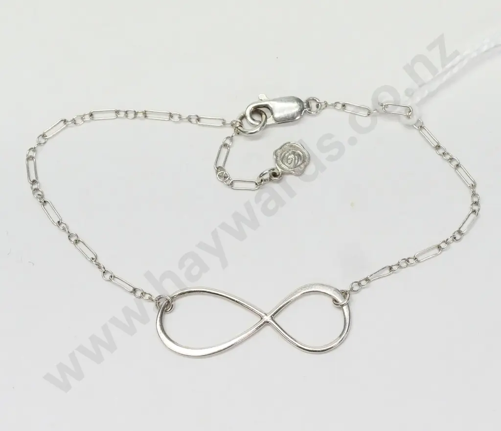 small silver bracelet stamped 925 Image 1++