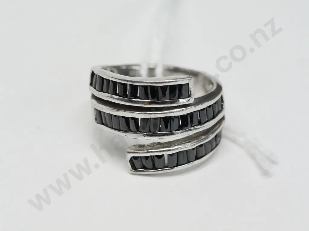 silver & quartz ring stamped 925 Image 1++