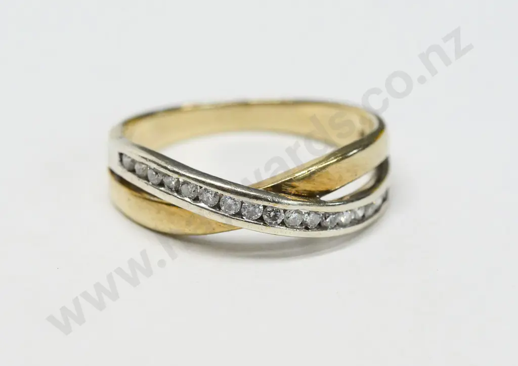 cz cross over ring Image 1++