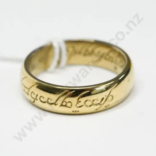9ct gold band ring with engraving stamped 925