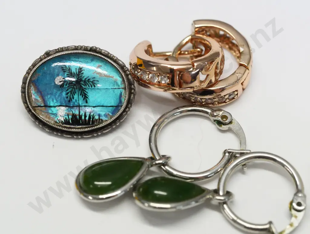 small butterfly wing brooch stamped sterling silver, 3 pairs of earrings, 9ct cruciifix no chain & small opal stone Image 1++