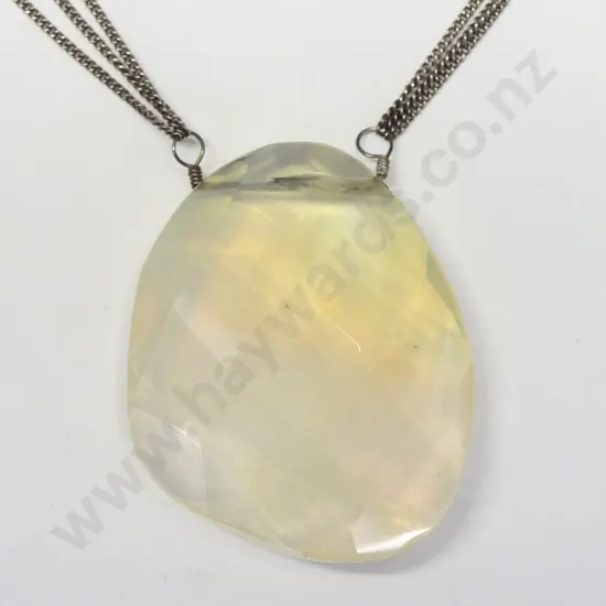 quartz pendant on silver chain stamped 925