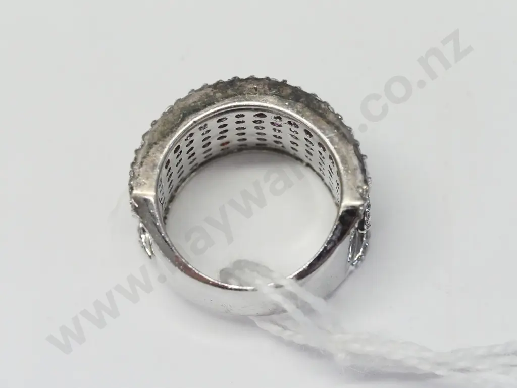 silver cz dress ring with stars & heart shapes stamped 925 Image 1++