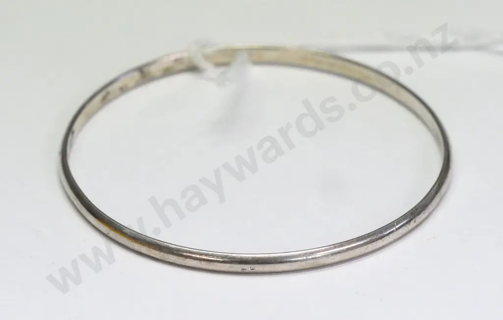 silver bangle stamped 925 Image 1++
