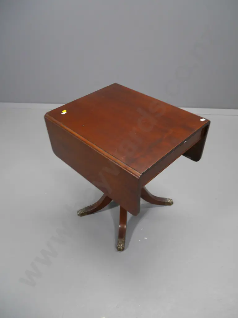 reproduction drop-side occasional table on pedestal base, brass claw feet, had repair to leg H-530 L-750 Extended W-480 Image 1++