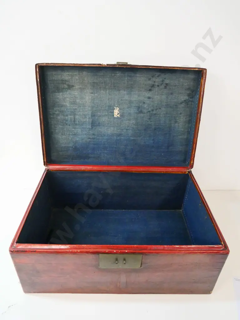antique Chinese trunk with brass catch - thin leather over fibre board, fabric lining, some damage H330 W730 D480 Image 1++