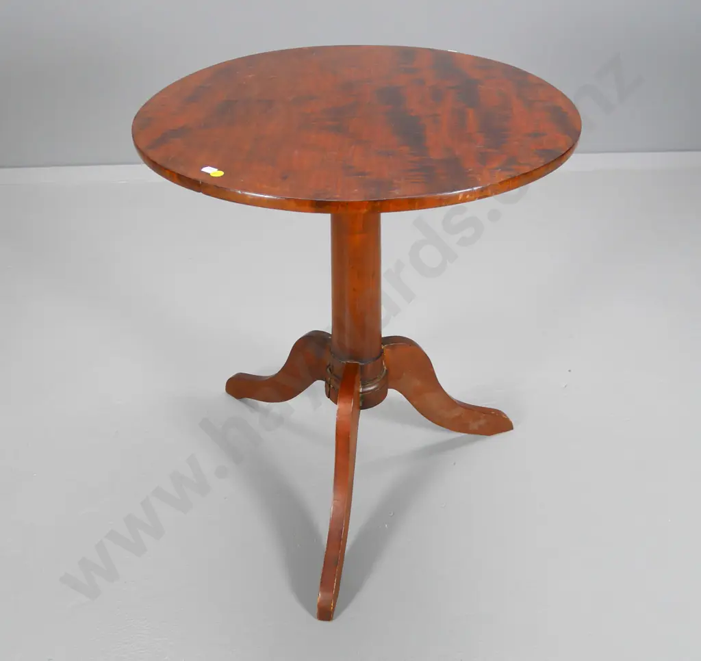 vintage round occasional table with pedestal base H-660 Diameter 570 Image 1++
