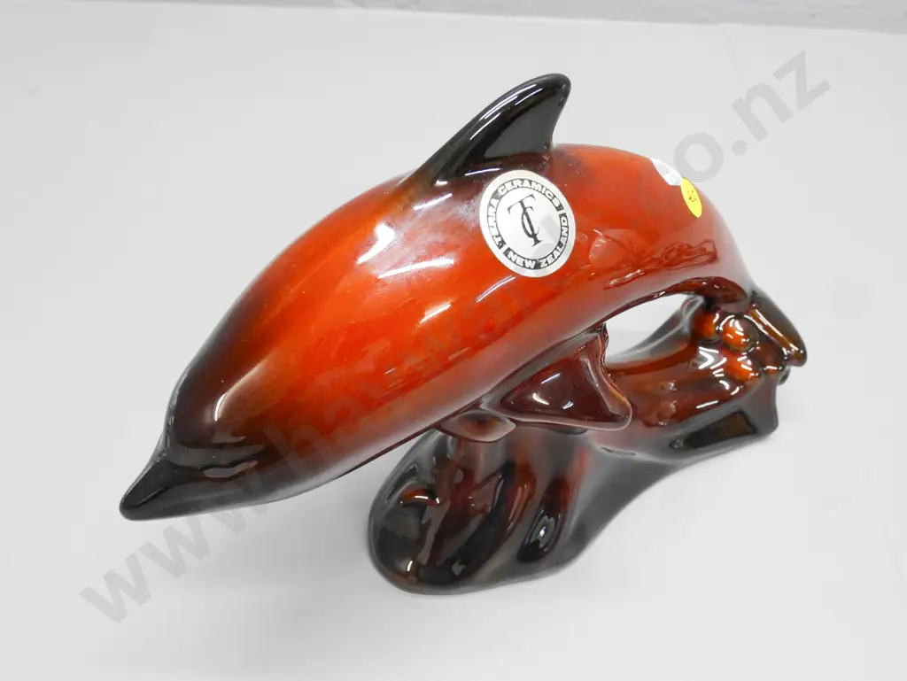 NZ Terra ceramics brown dolphin figure H-200, W-300 Image 1++