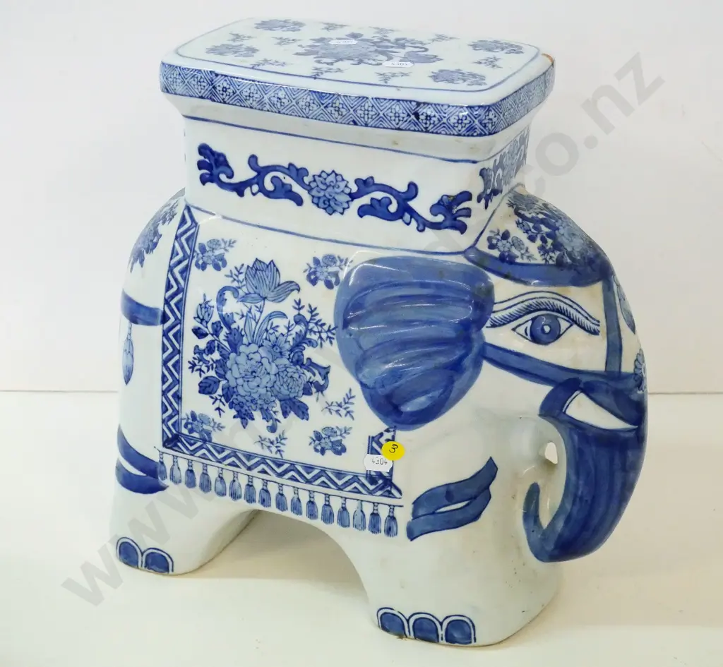blue and white porcelain elephant pot stand H-370 L-380 Image 1++