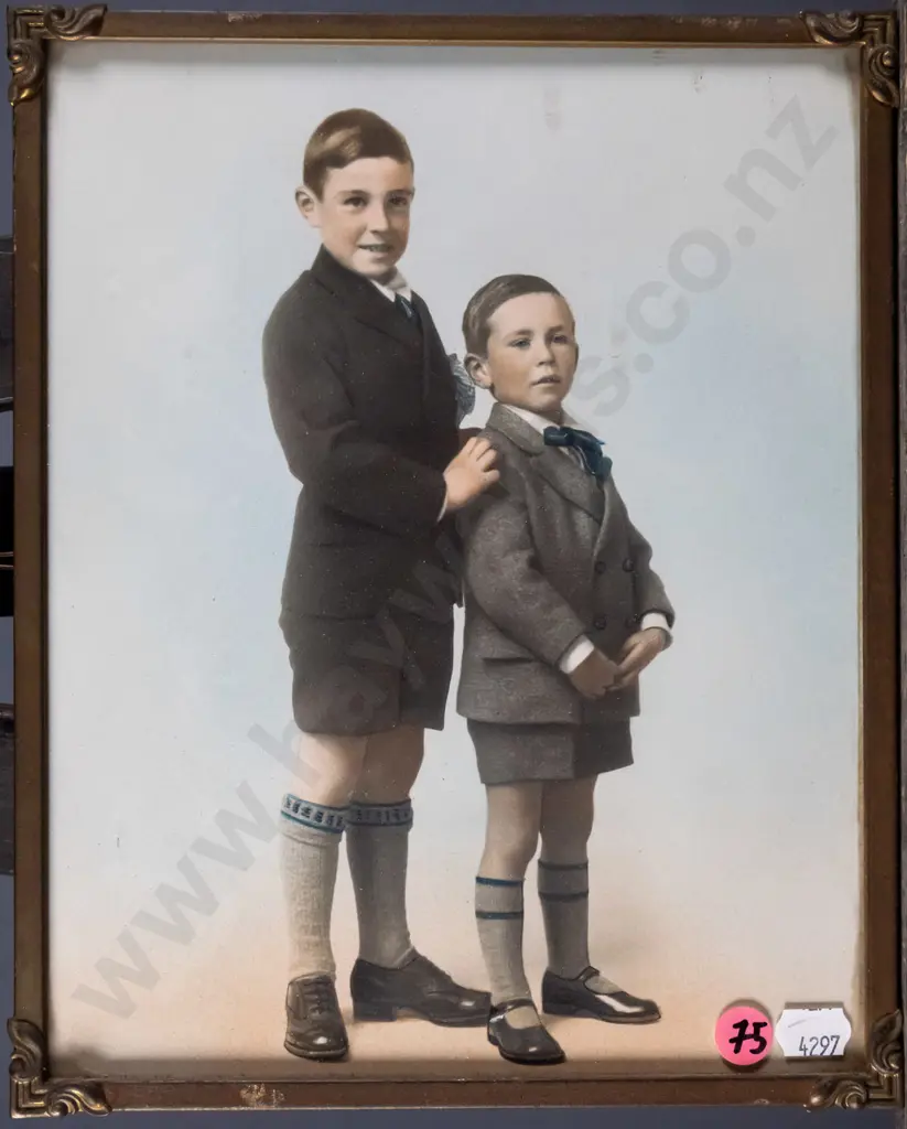 framed vintage portrait H-240 W-190 Image 1++