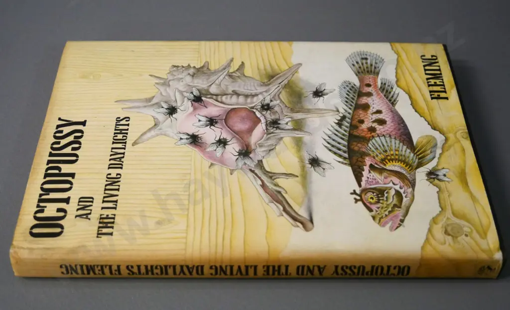 Ian Fleming - Octopussy & The Living Daylights - first edition, 1966 Image 1++