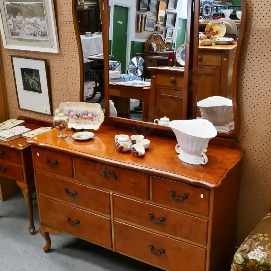 mahogany 7-drawer duchess w/ burr walnut top and drawer fronts, wing mirrors H-1670 W-1120 D-430