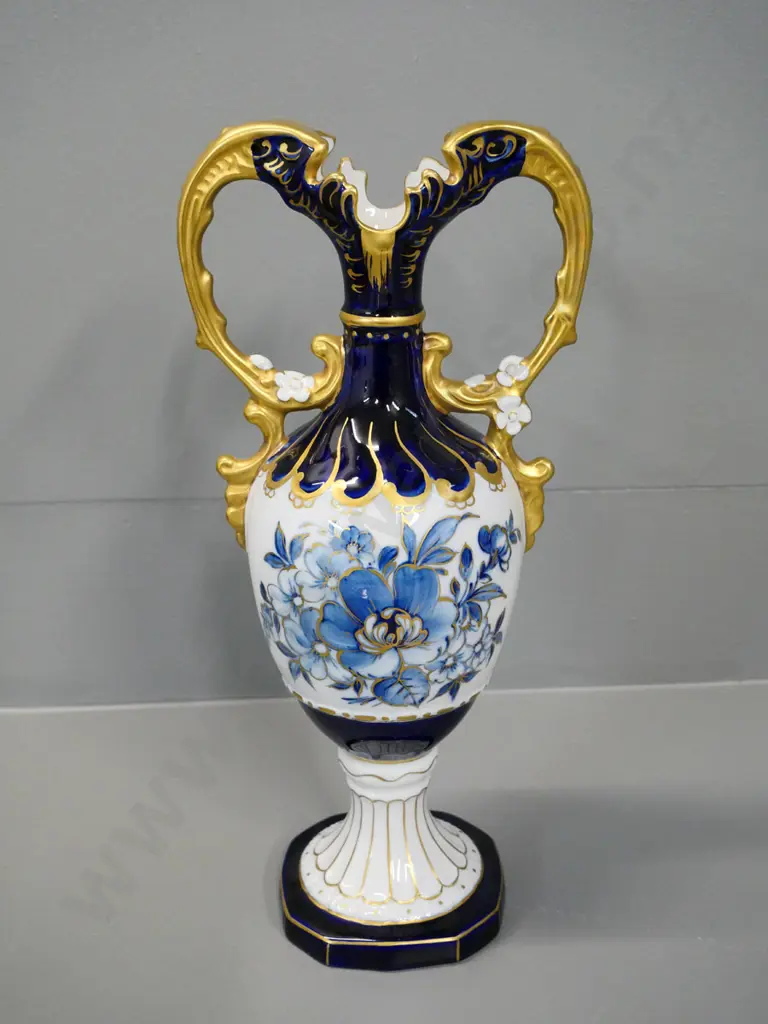 Royal Dux double-handled vase H-290 Image 1++