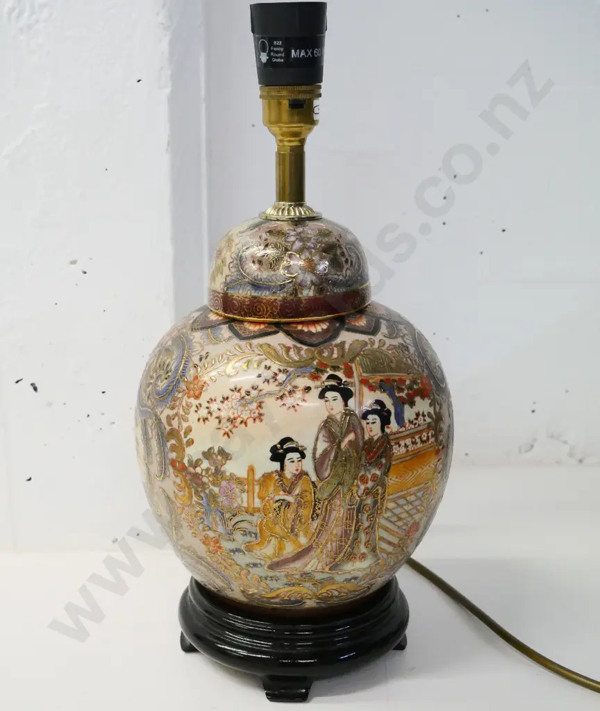 Satsuma style china and wood lamp base H-380 Image 1++