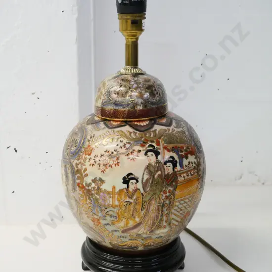 Satsuma style china and wood lamp base H-380