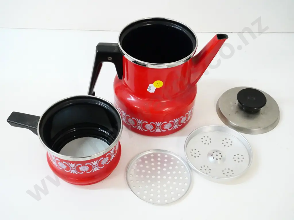 retro red enamel 2-part tea or coffee pot with inserts H-250 Image 1++
