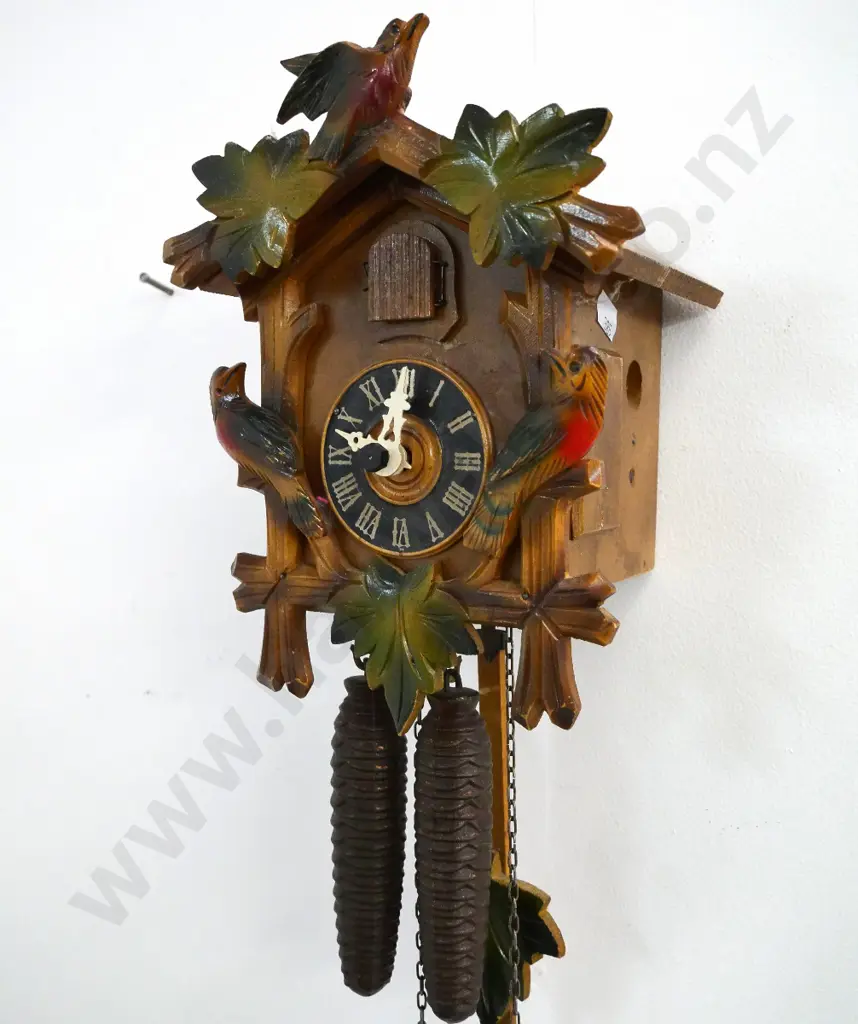 small wood-cased cuckoo clock, working condition unknown - case dimensions H-200 W-150 Image 1++