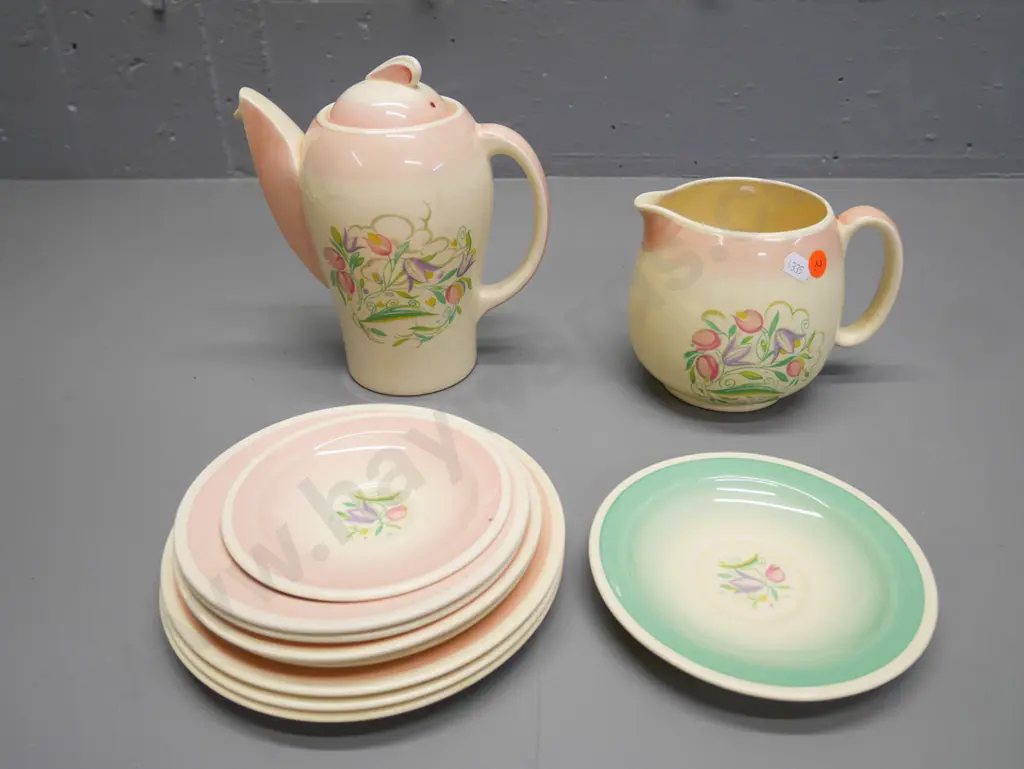 Susie Cooper coffee pot and matching jug and assorted side plates and saucers Image 1++