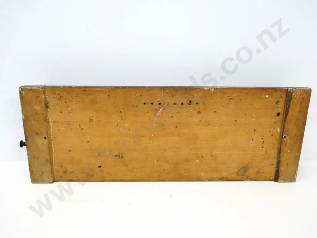 restorer's vintage wood-cased signal box or counter - windows for numbers 1 thru 7, one reset button. H-200 W-560 Image 1++