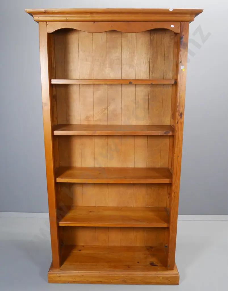 solid pine bookcase with 4 fixed shelves H-1840 W-980 D-360 has adhesive hook on side Image 1++