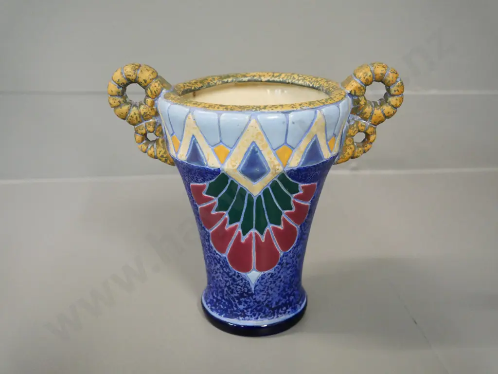 amphora double-handled vase H-155 Image 1++