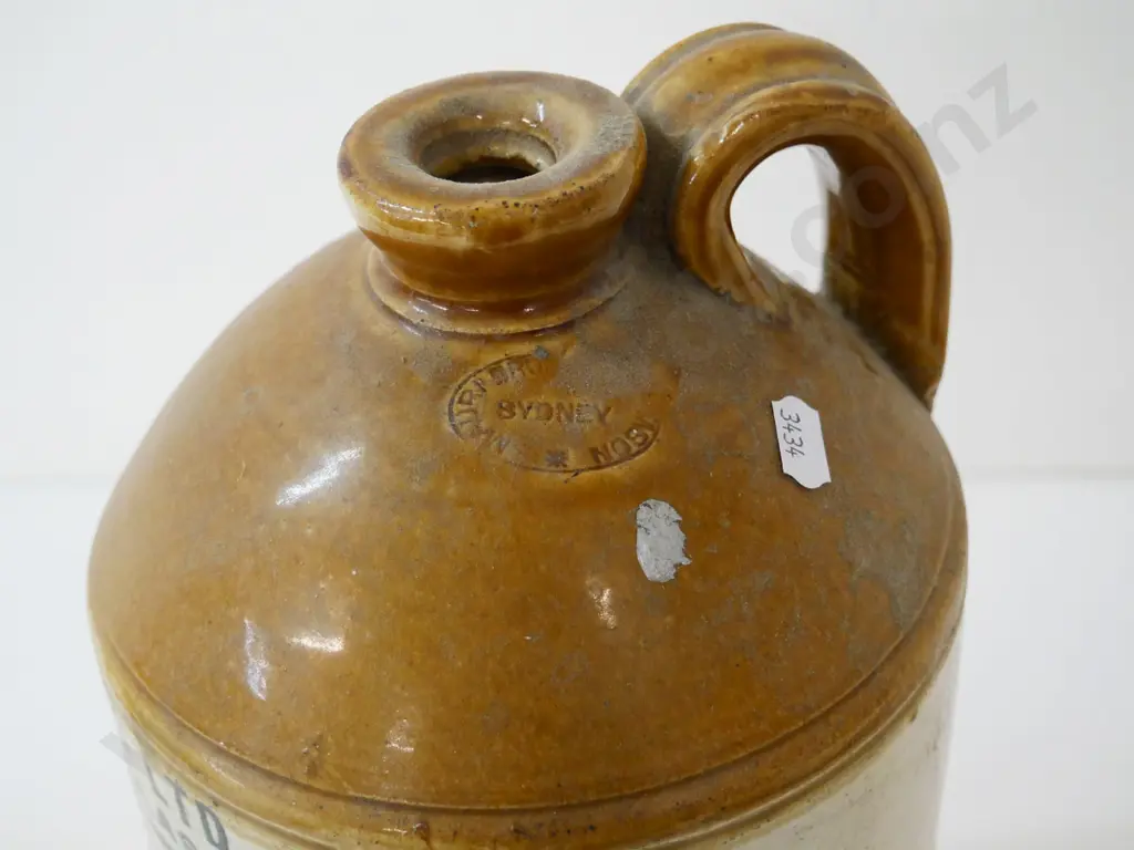 Lane's Ltd. Dunedin handled narrow-mouth crock H-340 D-200 Image 1++