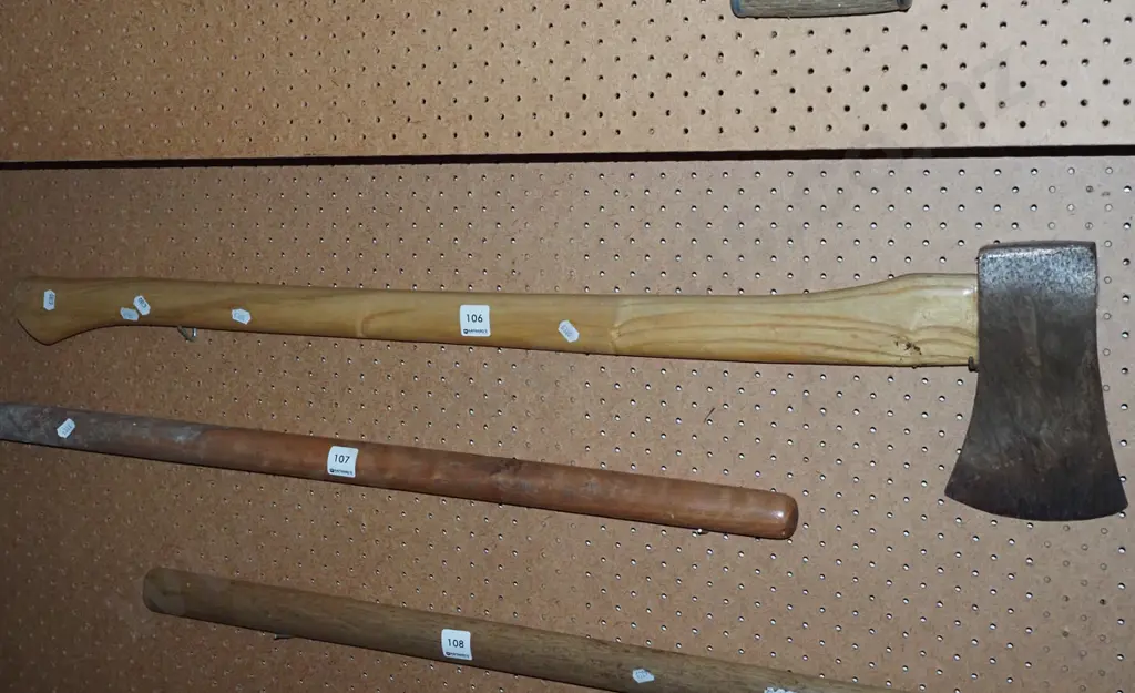 axe Image 1++