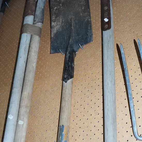 garden spade