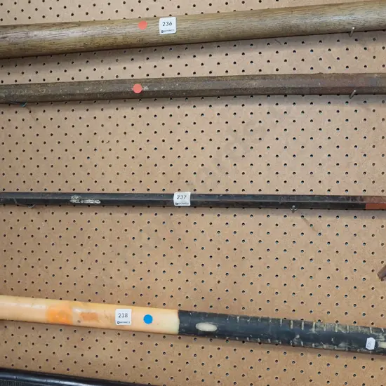 wrecking bar