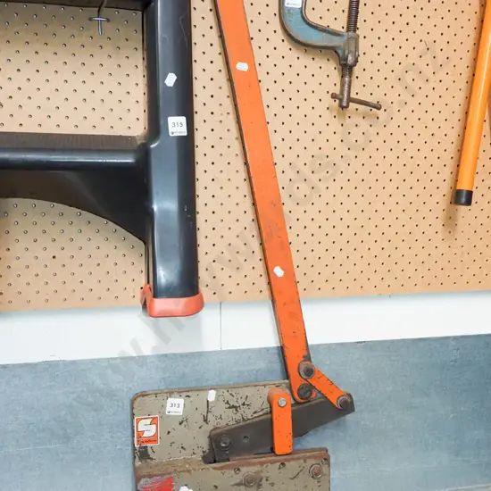 metal guillotine