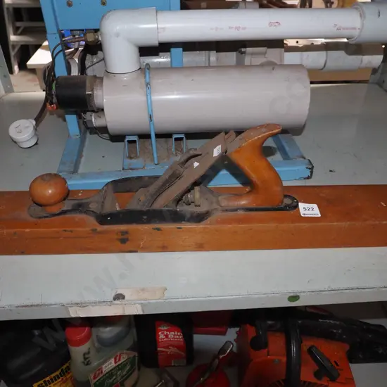 vintage hand plane L610