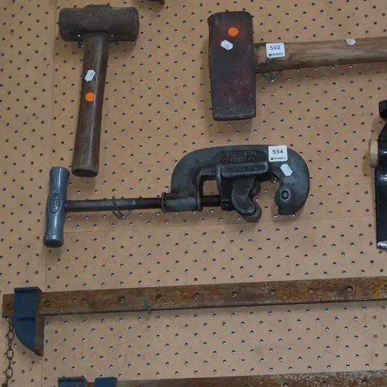 pipe cutter
