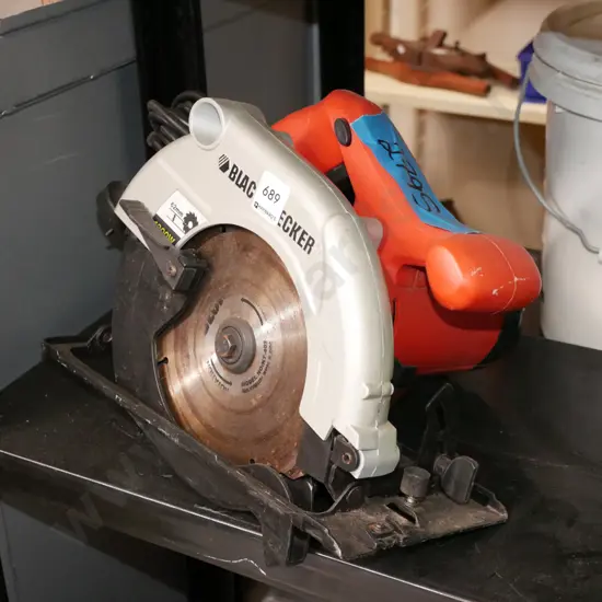 Black & Decker skilsaw