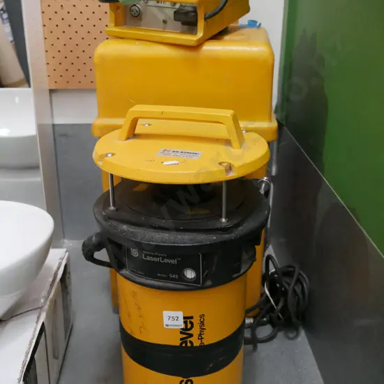 cased laser level