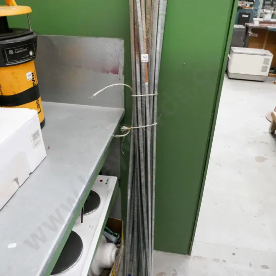 metal garden stakes