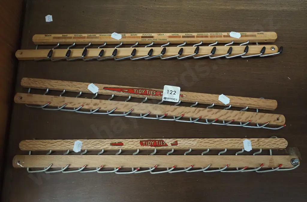3x tie racks Image 1++