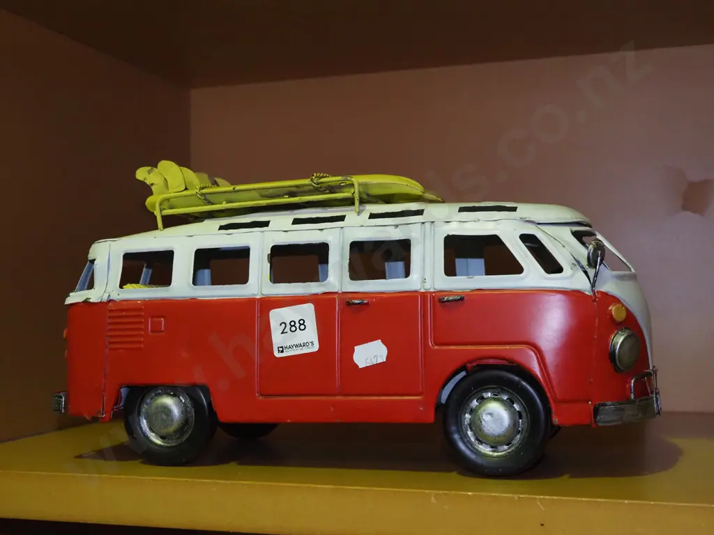 tin model of a Kombi van Image 1++