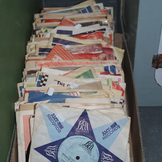 box; 45s