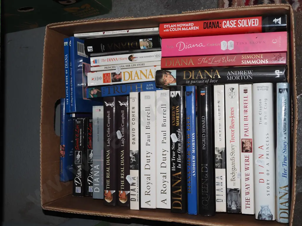 box; Diana Princess of Wales books Image 1++