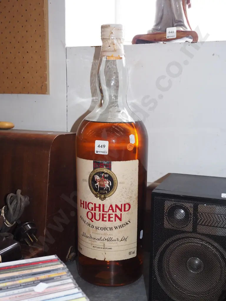 large 4.5L Highland Queen Old Scotch Whisky - contents not verified Image 1++