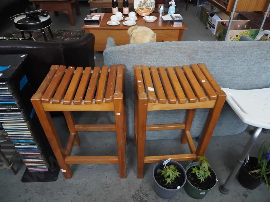 2x rimu stools Image 1++