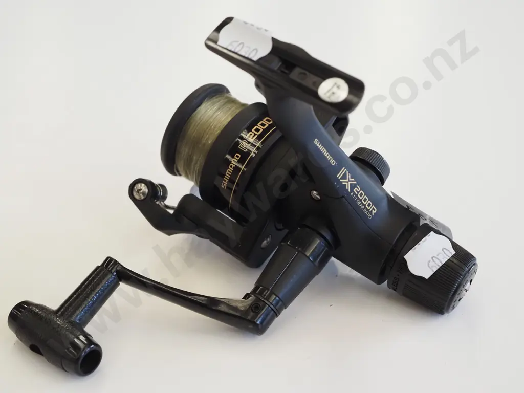 small Shimano spinning reel Image 1++