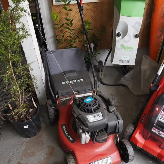 Morrison/Briggs & Stratton 4 stroke mower